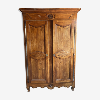 Armoire Louis XV en noyer