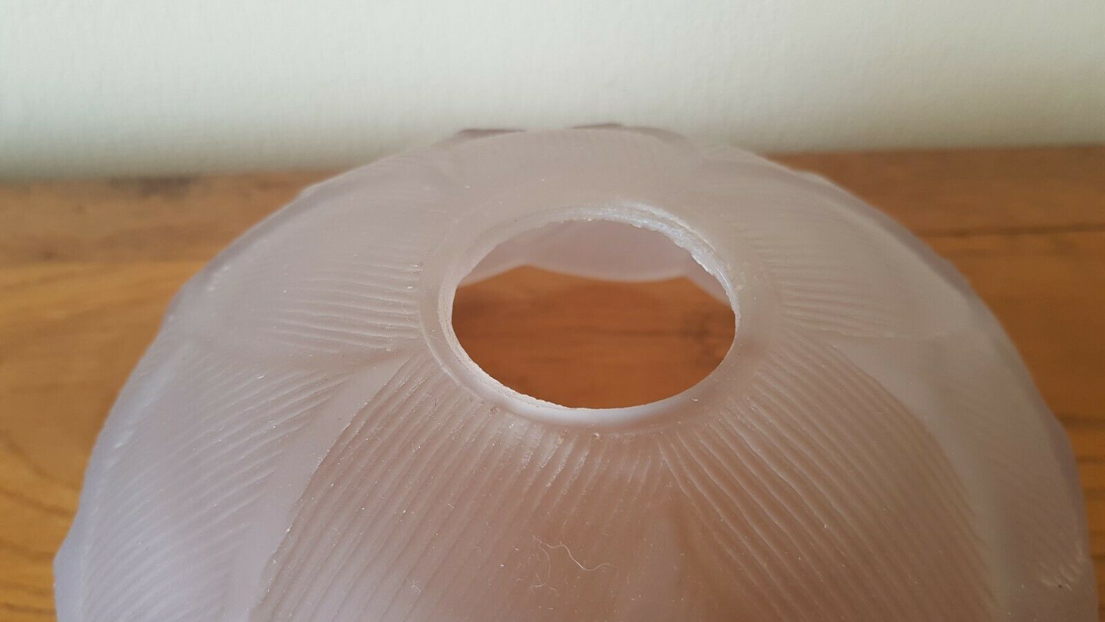 french vintage artichoke style glass replacement shade with scalloped edge