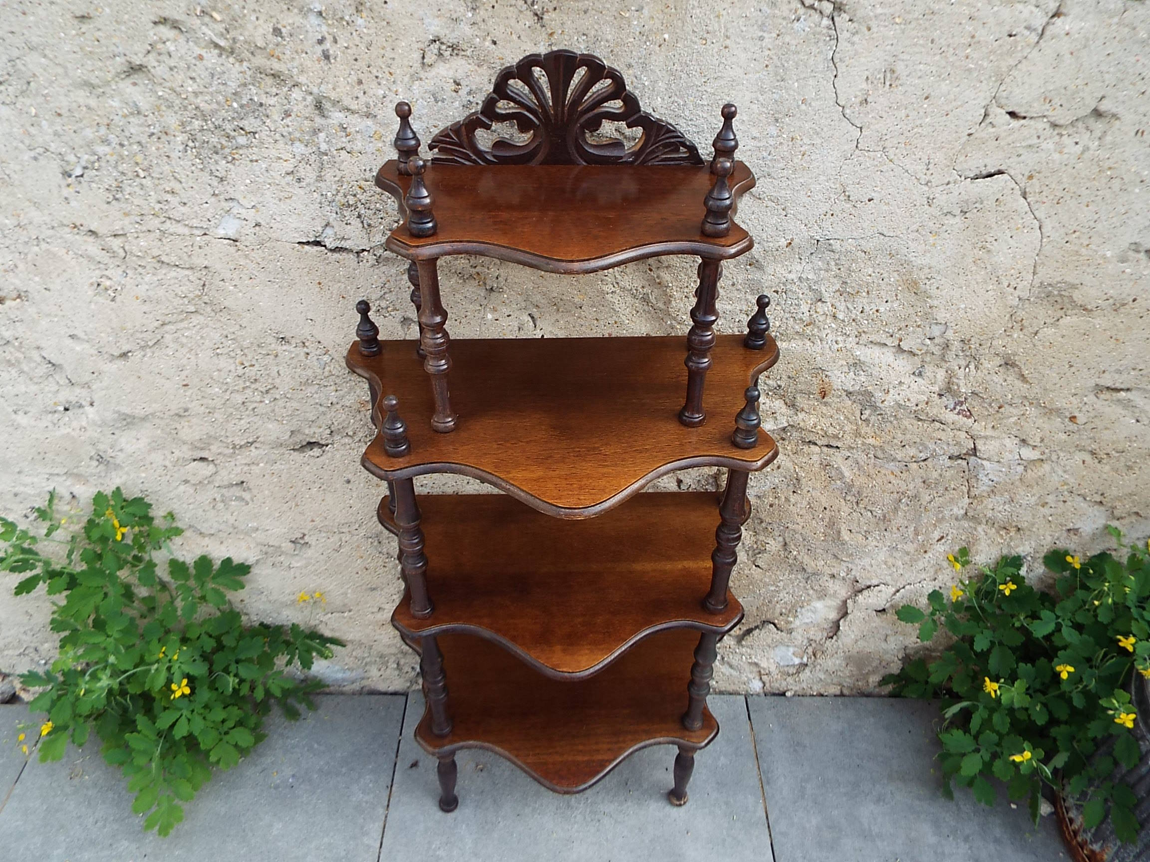 Shelf to install Napoleon III style