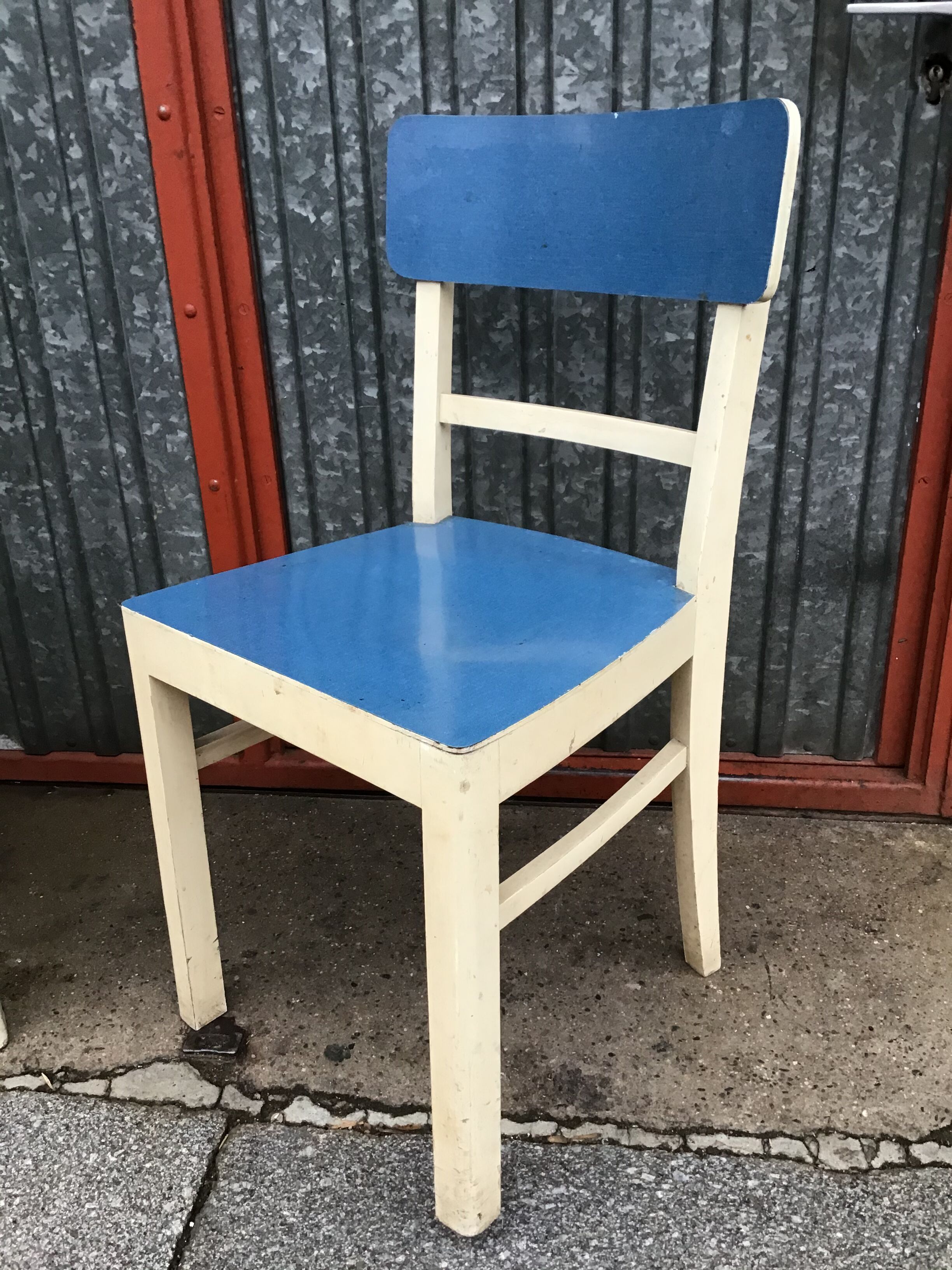 Paire de chaises en bois & formica vintage 1950