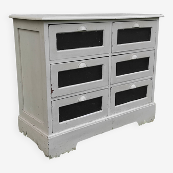 Cabinet with drawers, grain store.