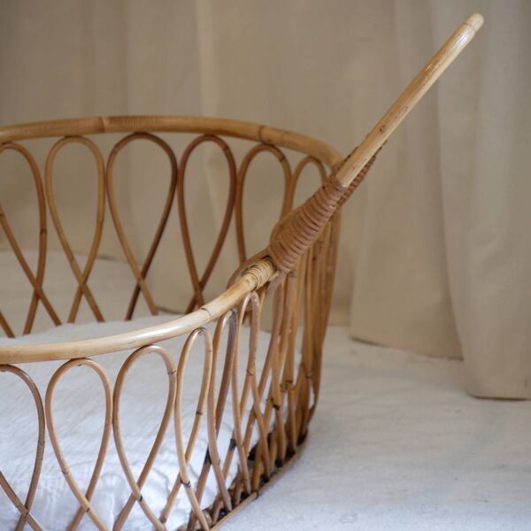Couffin en rotin vintage