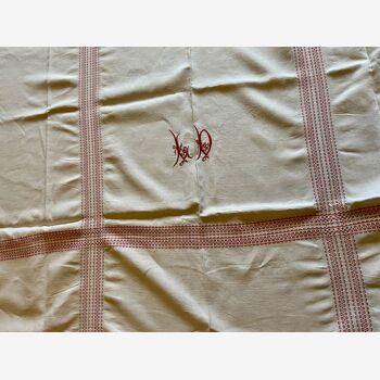 Old Metis tablecloth and its 12 napkins