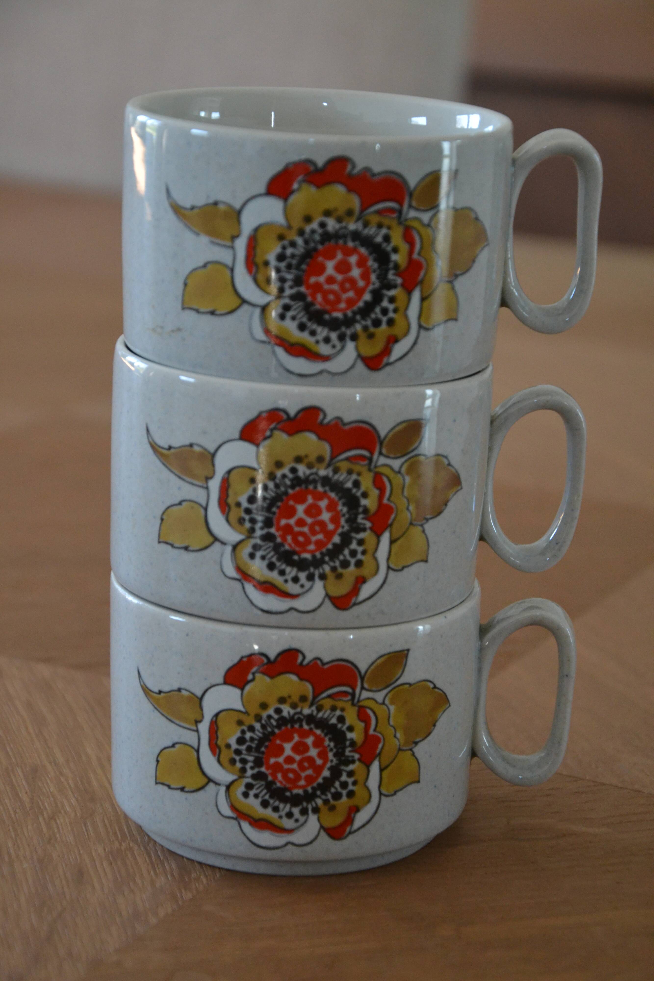 3 vintage Tognana cups