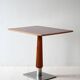 Table de bar en acajou avec base en acier et tige sculptée