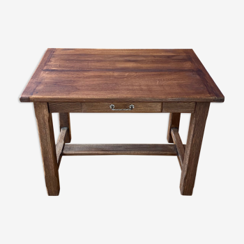 Farmhouse table in solid oak