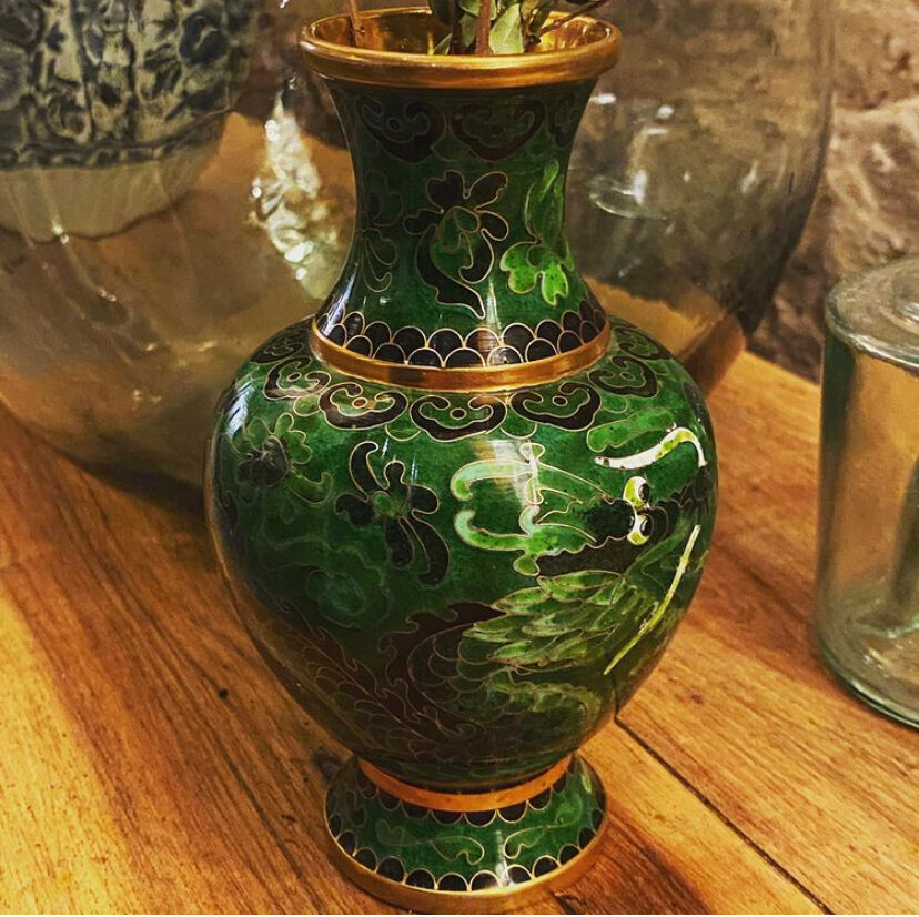 Metal vase partitioned