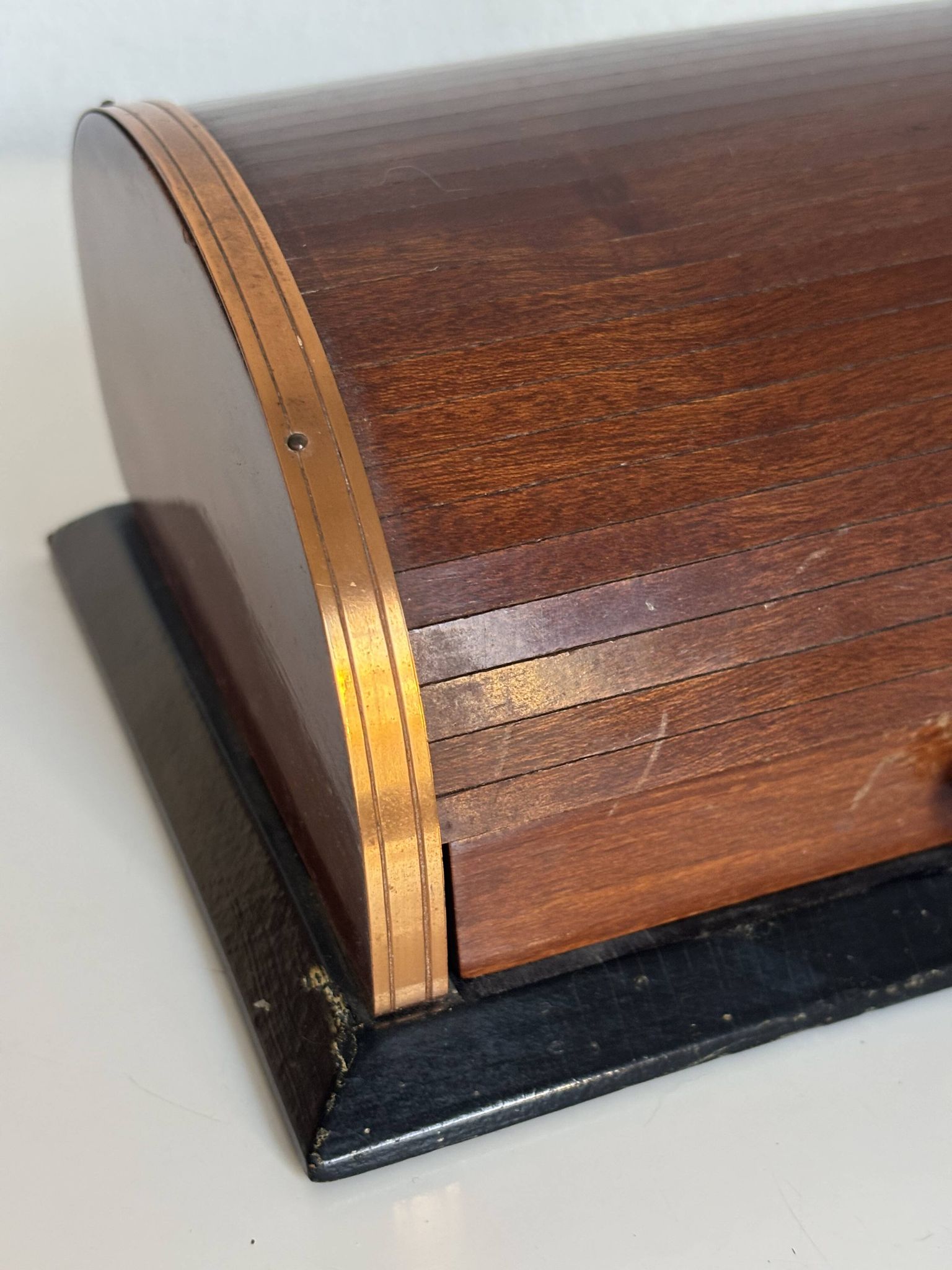Vintage 1960 cigarette holder ashtray dispenser wood metal - 19 x 15 cm