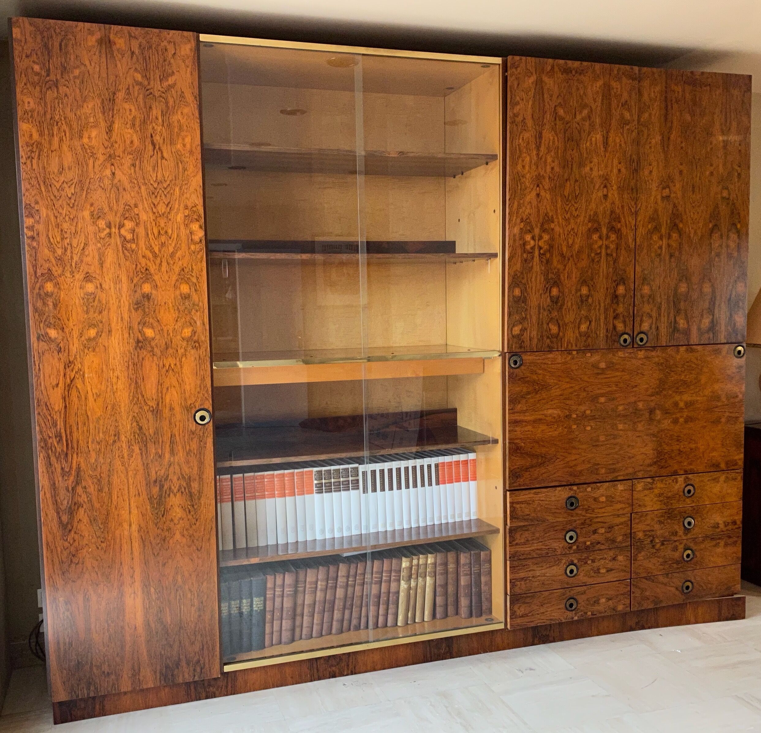 Living room furniture showcase, rosewood veneer secretary of the 70s