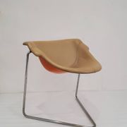 "Pussycat" chair design by Kwok Hoi Chan in leather