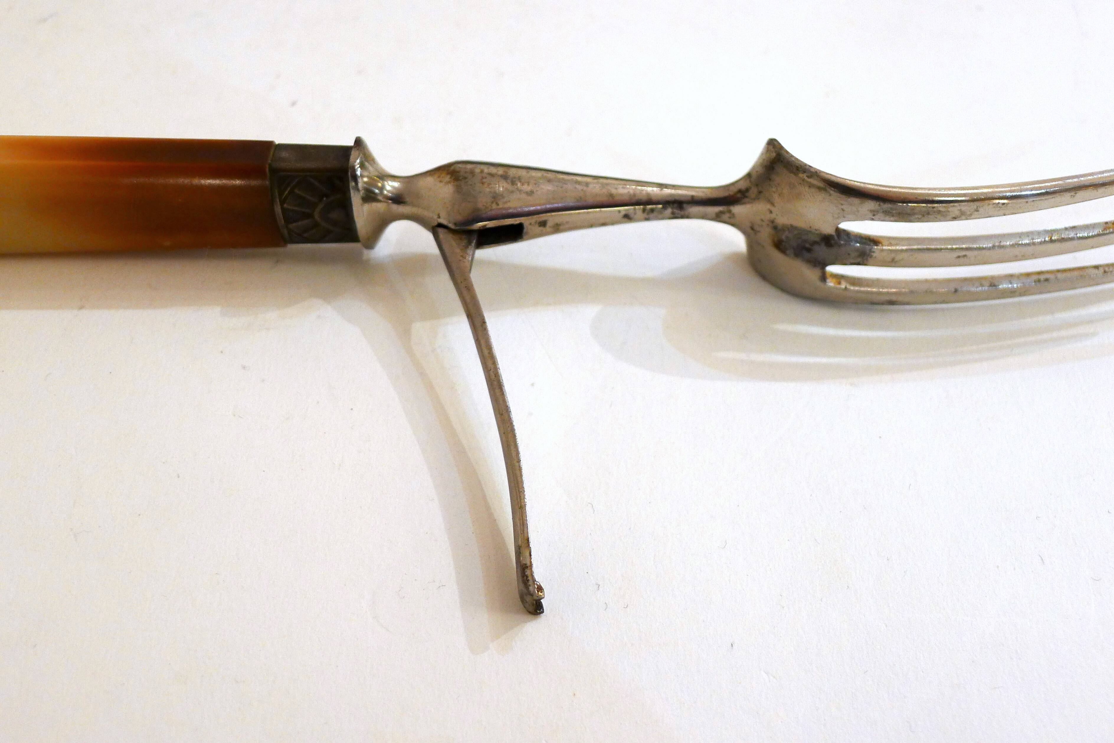 Art Deco leg covered box