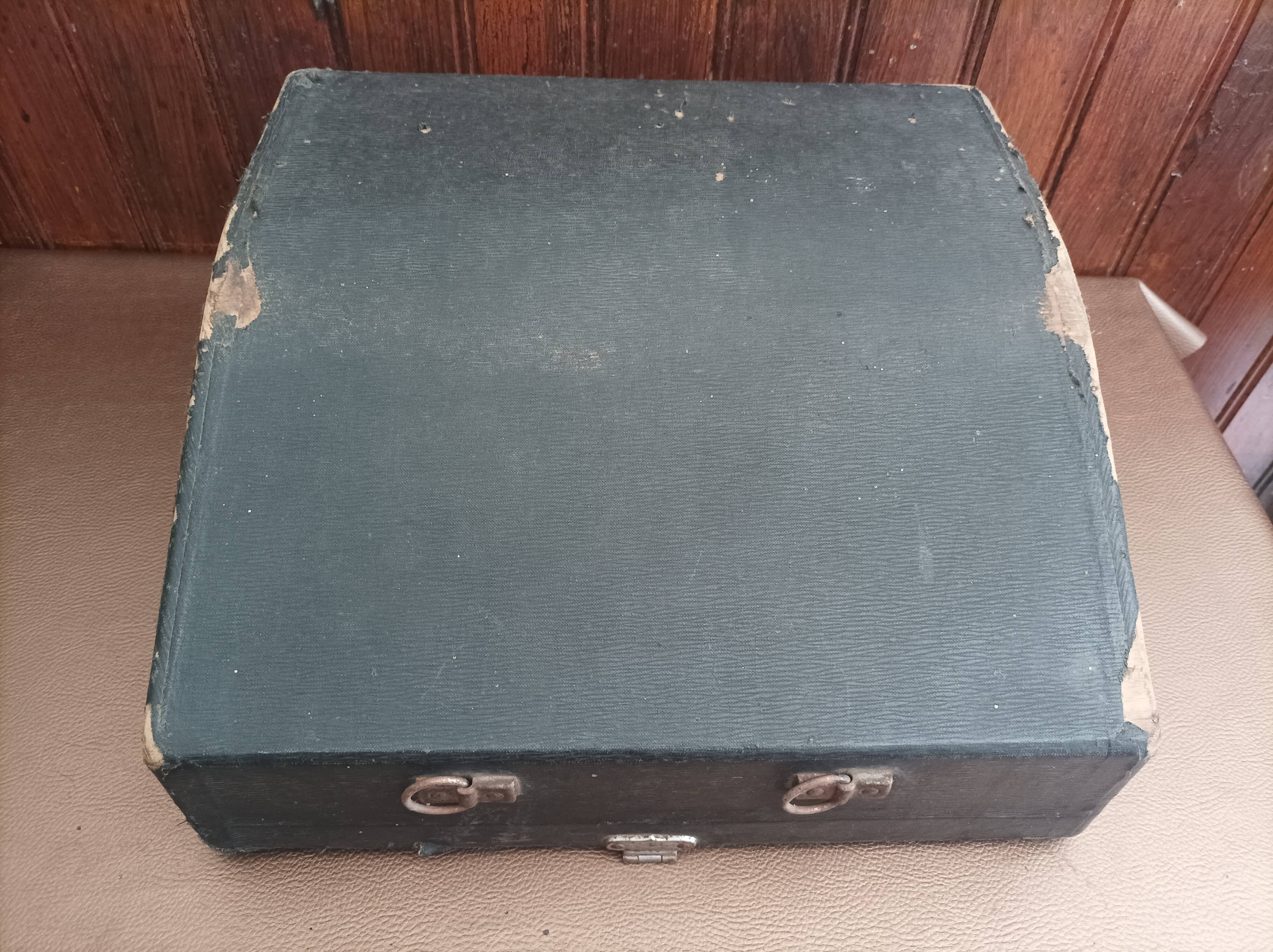 Typewriter old olympia simplex 30s