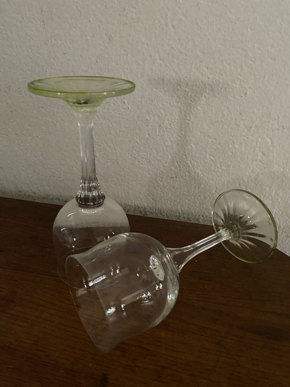 2 footed tulip glasses in crystal from the 1960s.