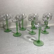 Series of 8 wine glasses