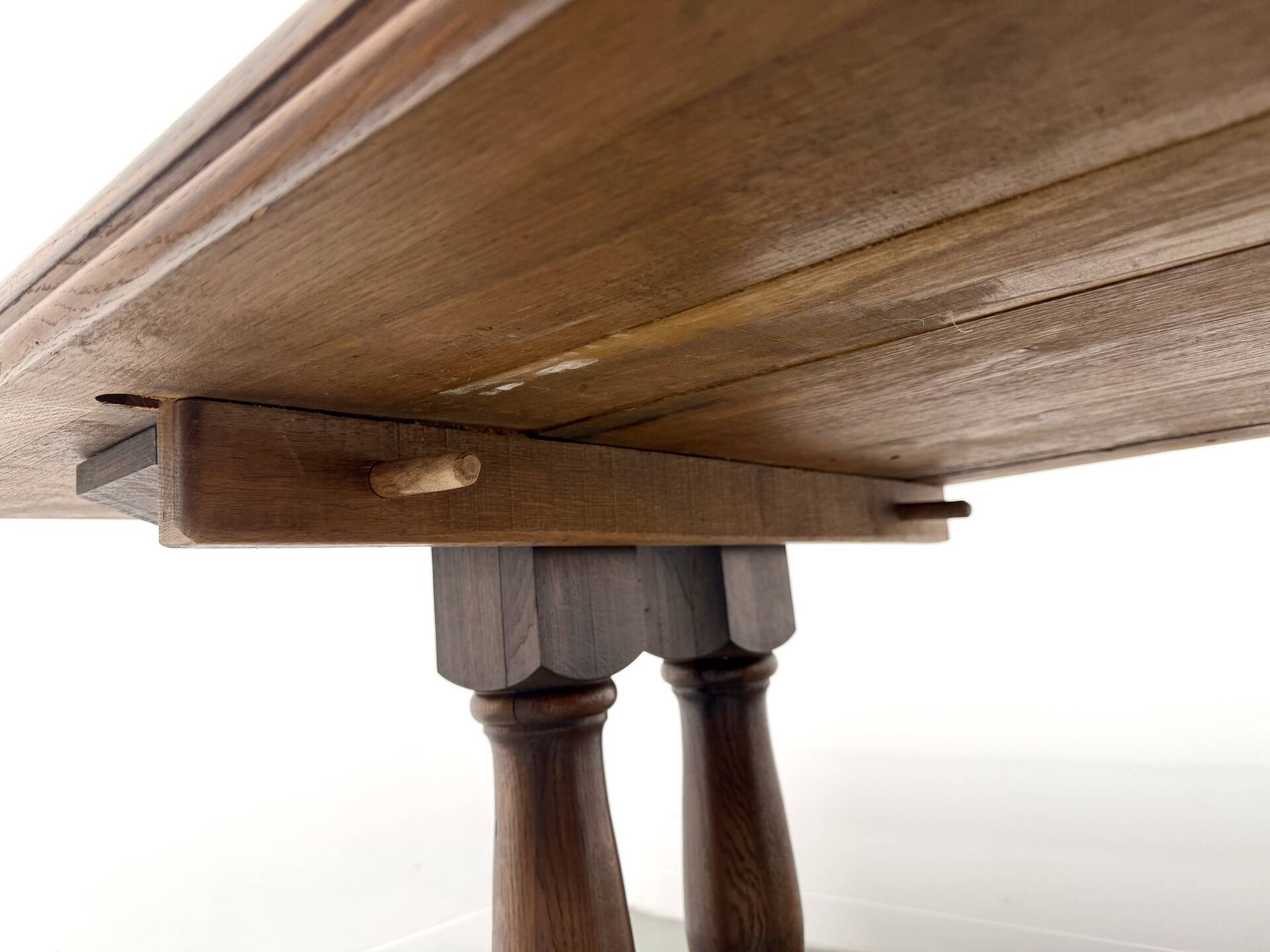 Table de ferme bourgeoise en chêne, années 50