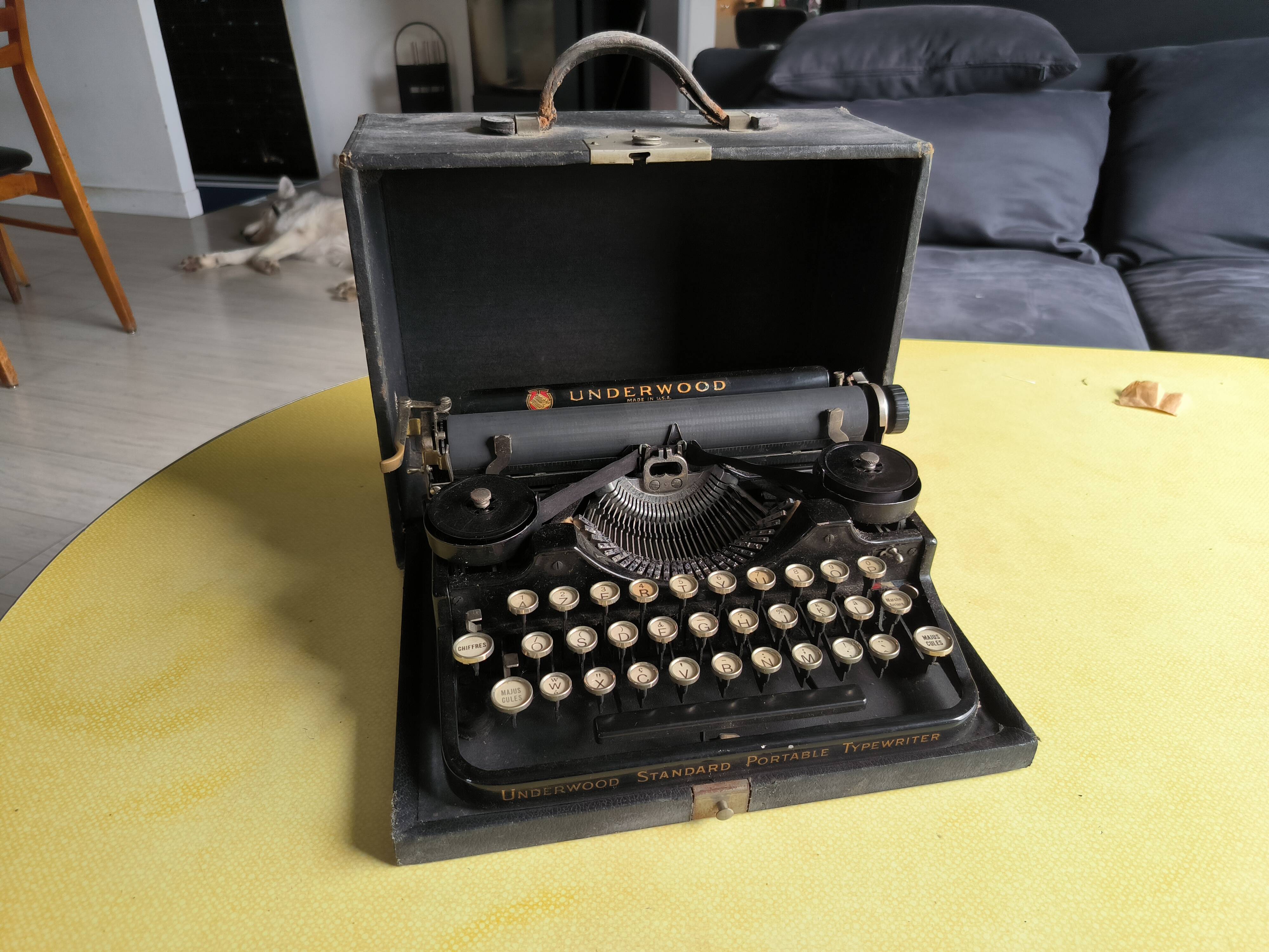 Antique Underwood Standard Portable Typewriter USA 1915-1920