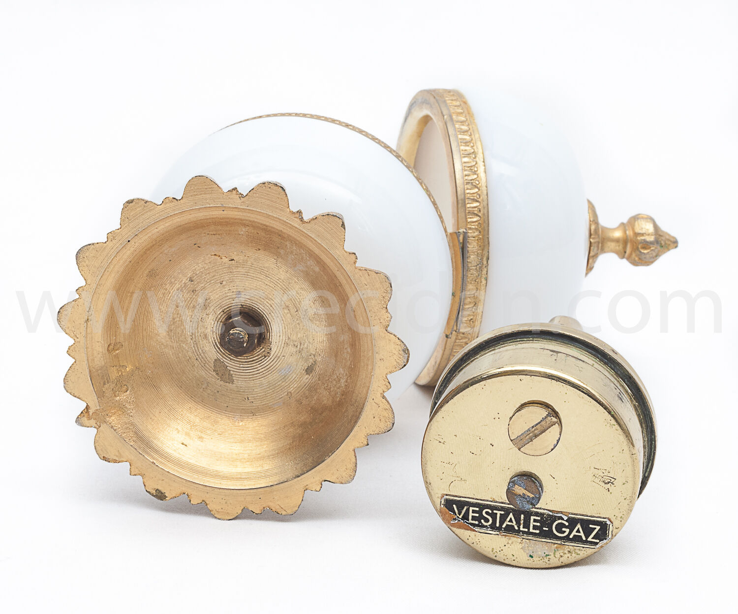 Lighter and ashtray from the 50s