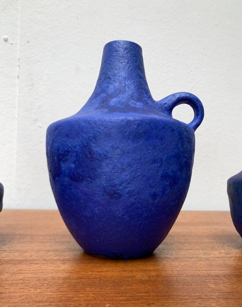 Vases minimalistes allemands bleu cobalt du milieu du siècle de Hartwig Heyne Pottery, années 1960, ensemble de 3