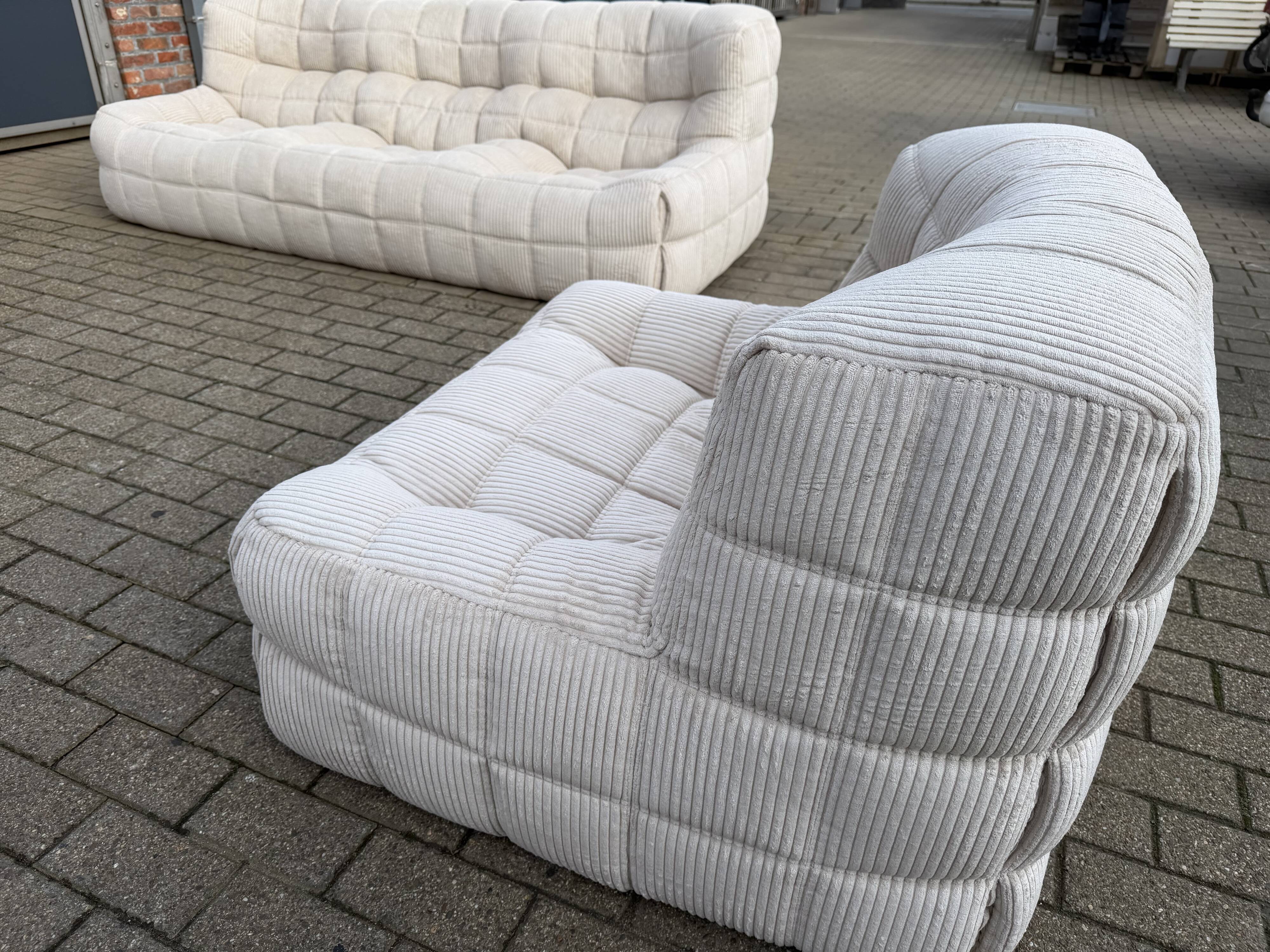 Ligne Roset Kashima set: 1x 1zit, 2x 2zit en 1x 3zit Beige Corduroy 10/10!!