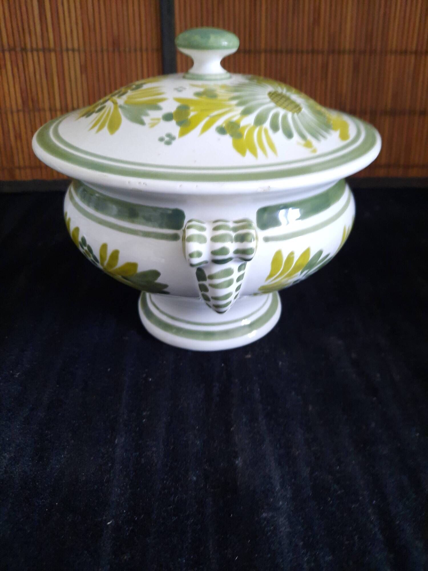 Soup tureen / Sweet jar in HB Quimper earthenware with green and yellow floral decoration - S