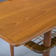 Table basse mid-century en teck et rotin