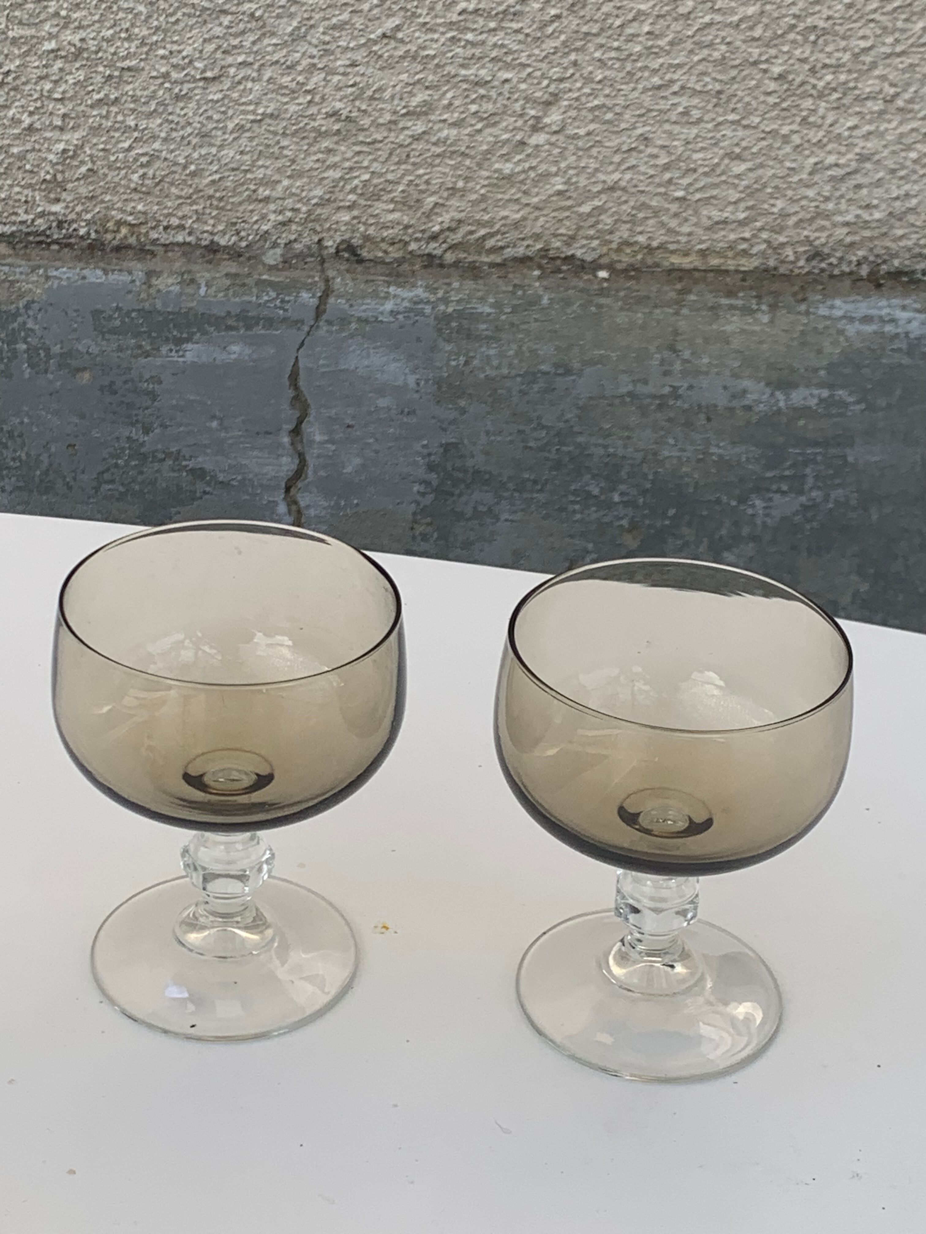 6 champagne glasses in brown and transparent glass vintage 1970