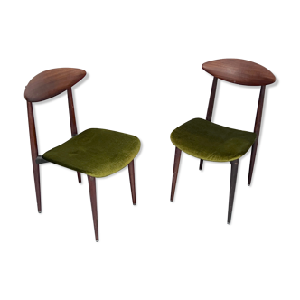 Ensemble vintage de deux chaises en bois et velours vert, Italie des années 1950