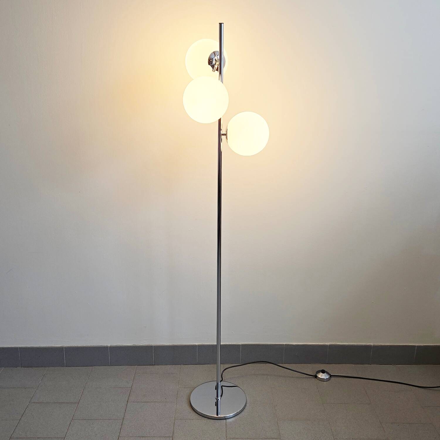 Vintage floor lamp 1970