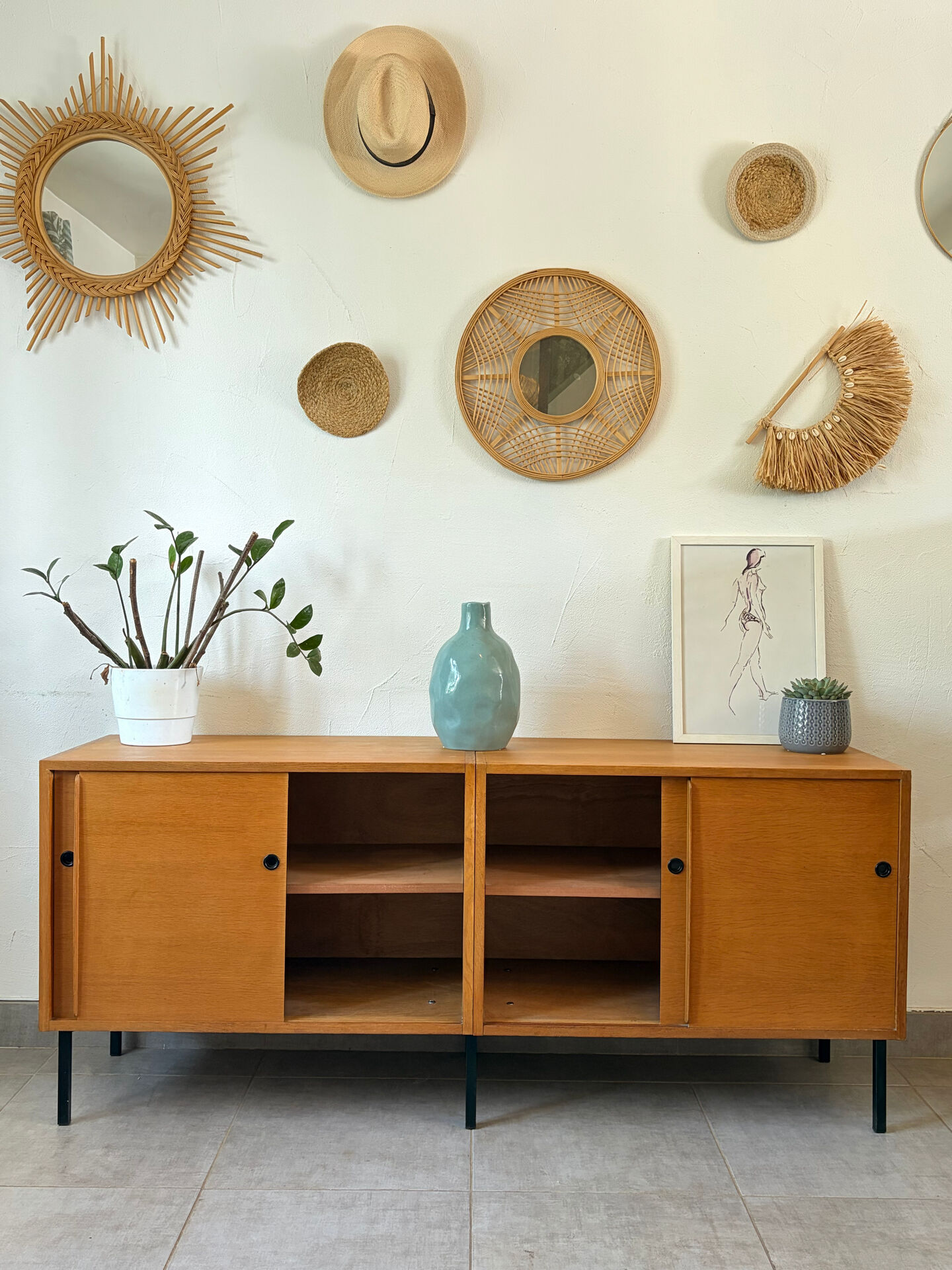 Vintage school enfilade