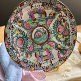 Macao Qianlong nian zhi porcelain decorative plates