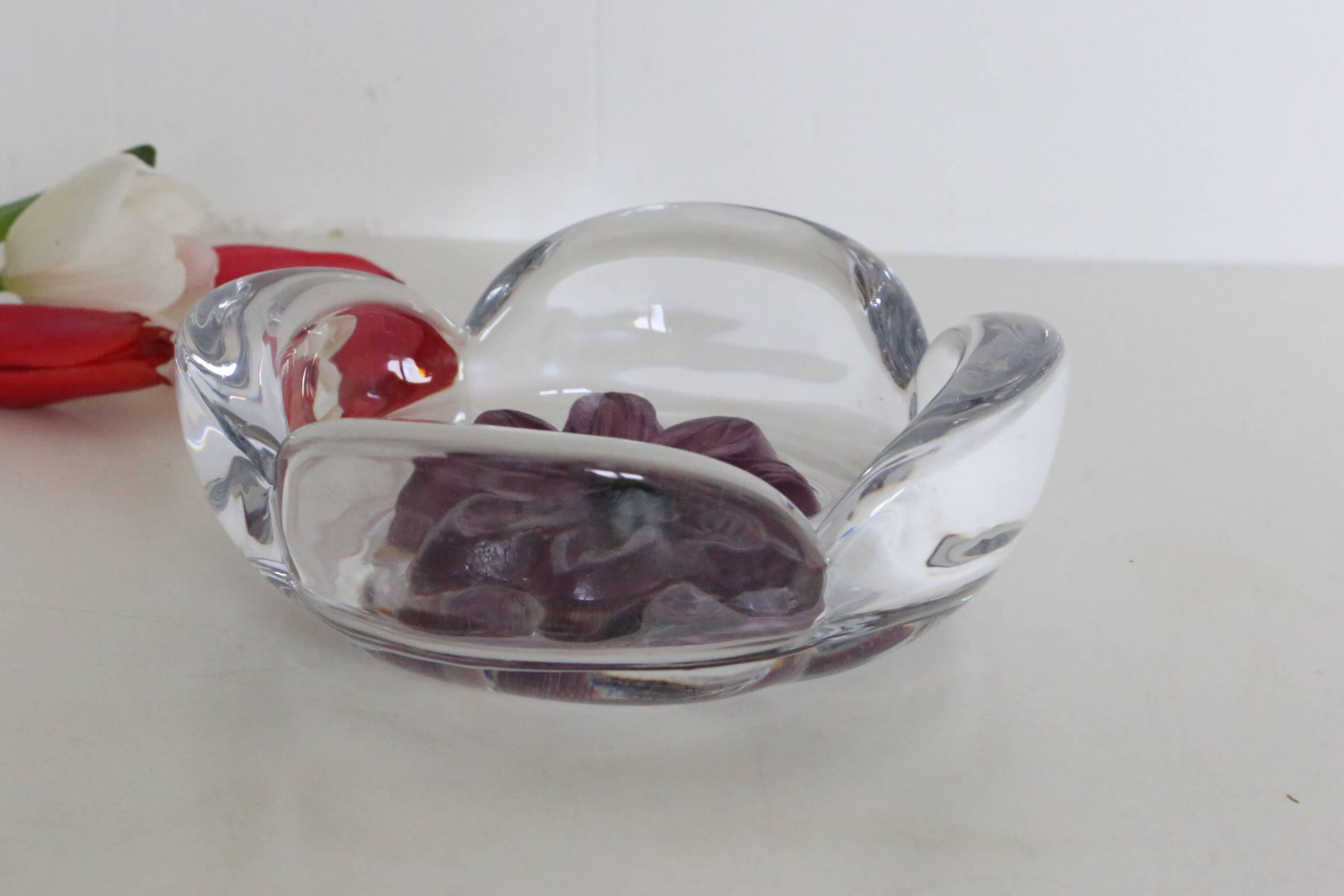 Daum Coppelia series bowl / pocket emptier, crystal and pink glass paste