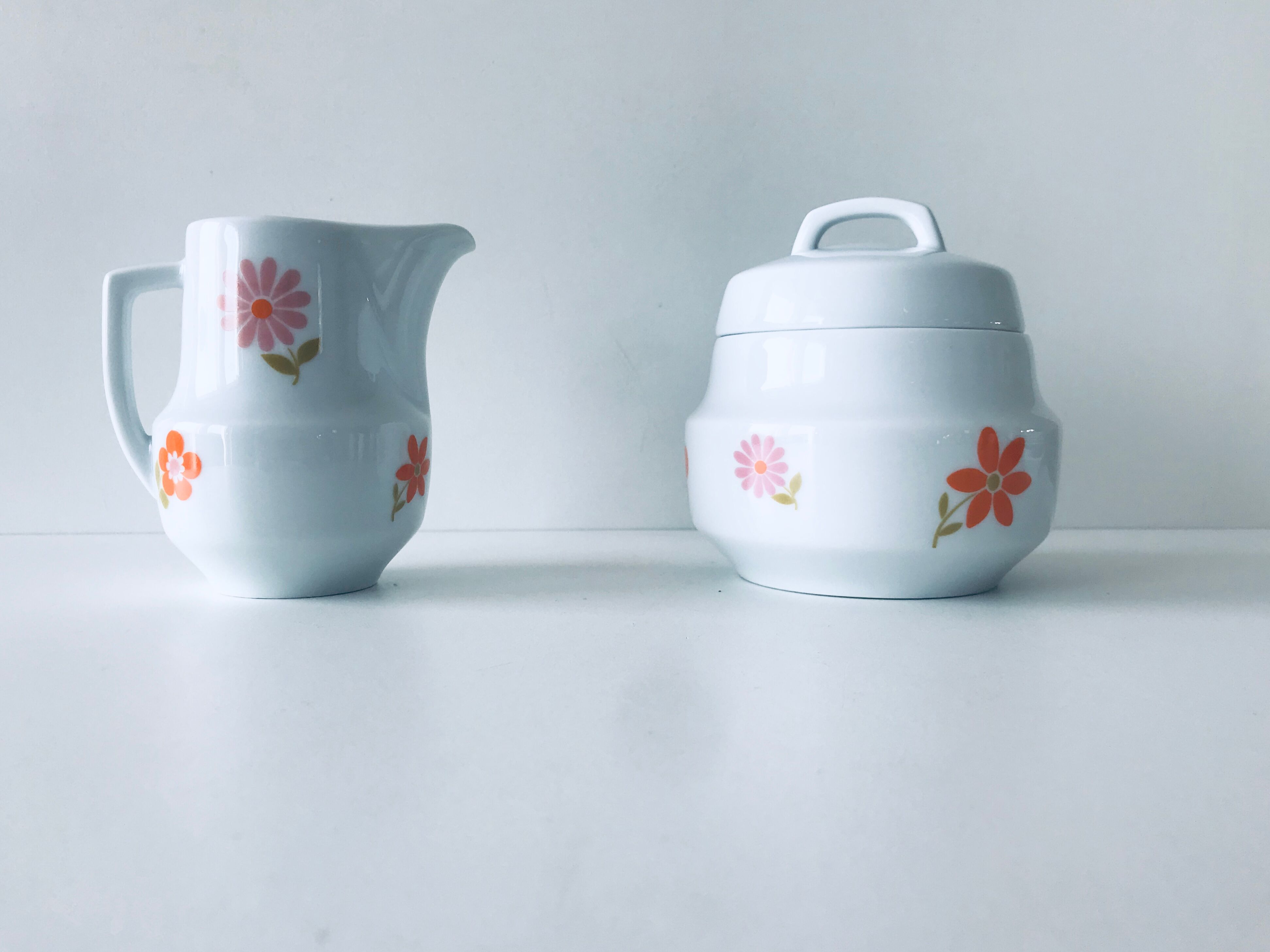 Coffee service or porcelain tea