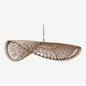 Rattan suspension or lighting fixture in the shape of an undulating circular tray with lattices