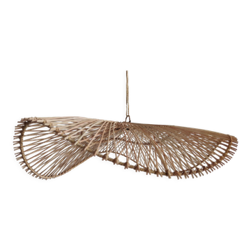 Rattan suspension or lighting fixture in the shape of an undulating circular tray with lattices