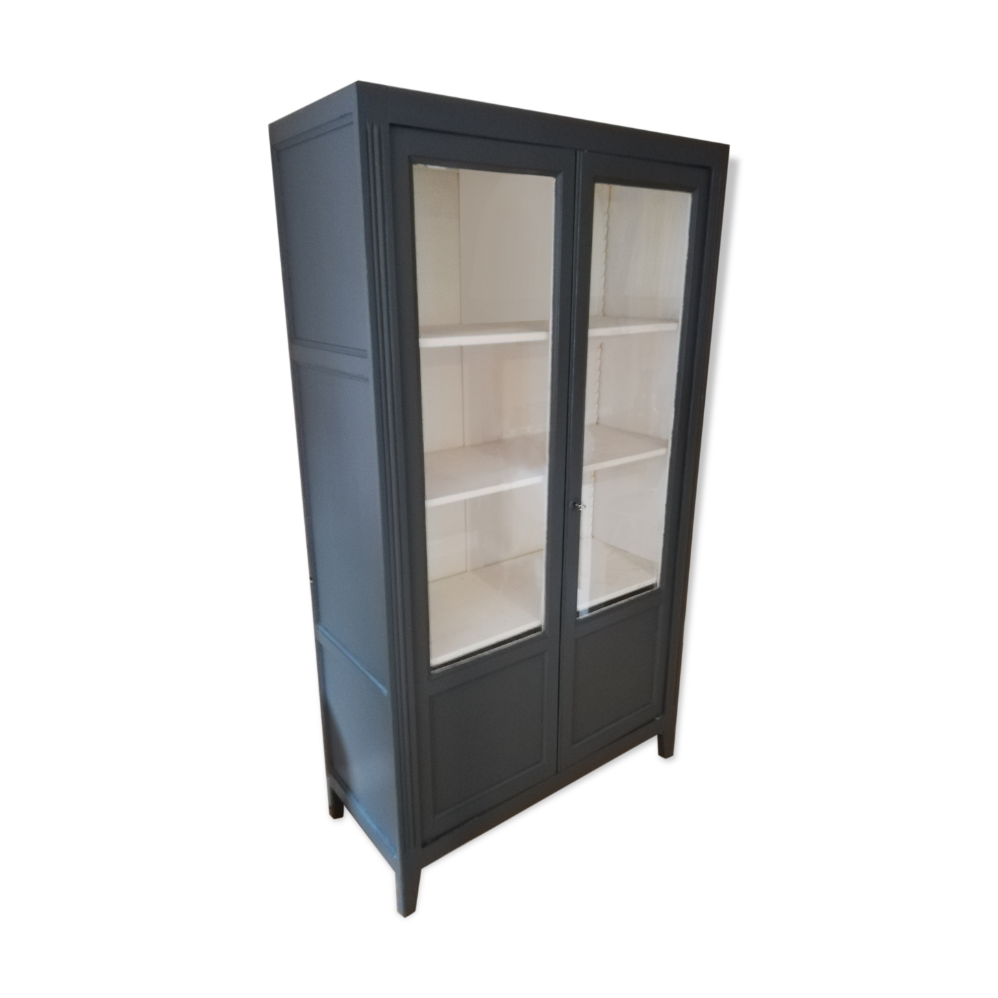 Glass cabinet in Paris