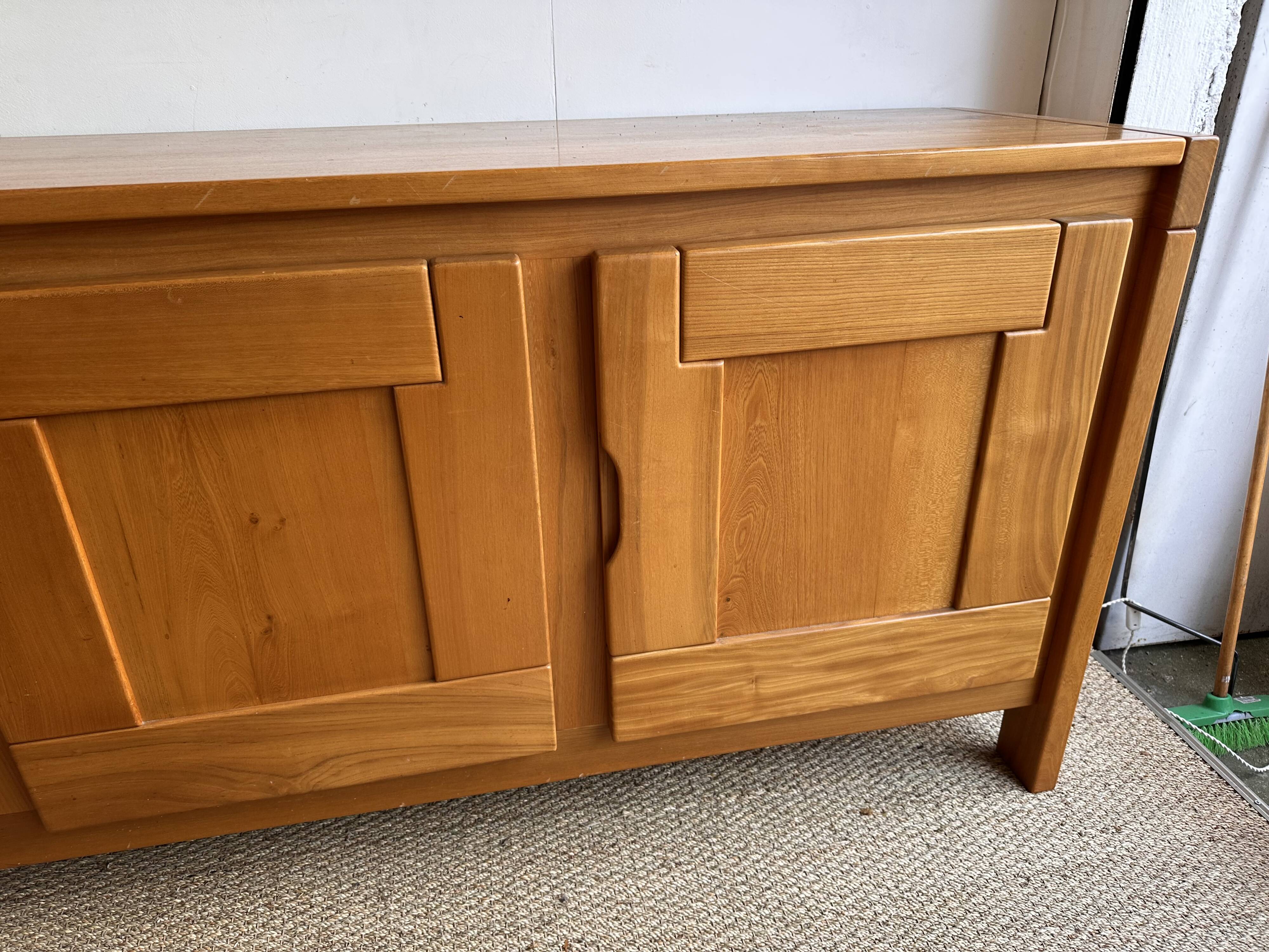 Enfilade in the style of Regain house.