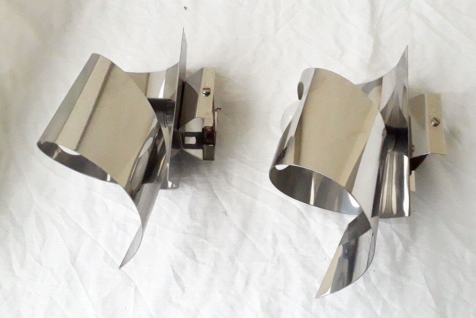 Pair of wall lamps 70