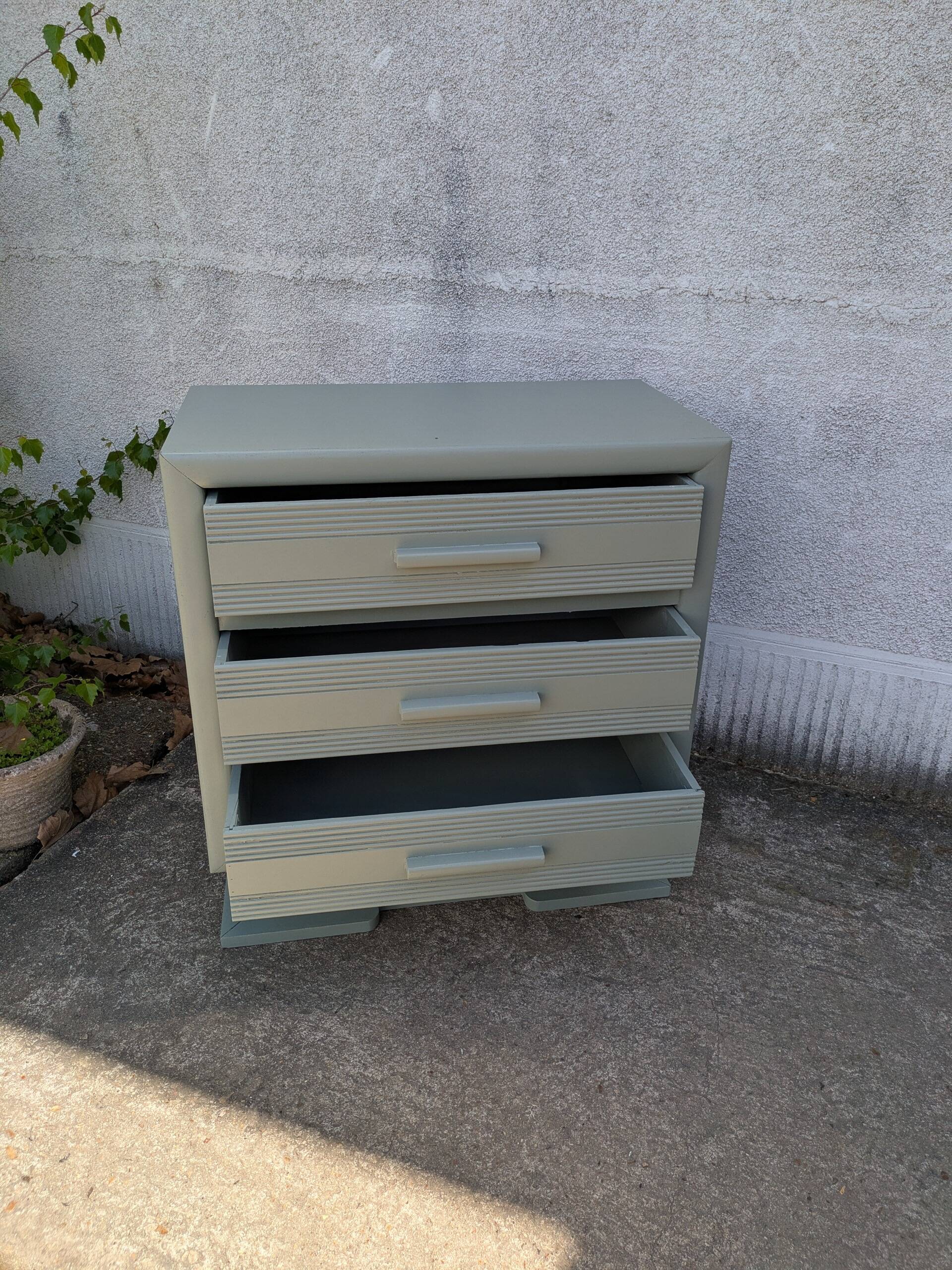 Vintage painted chest of drawers