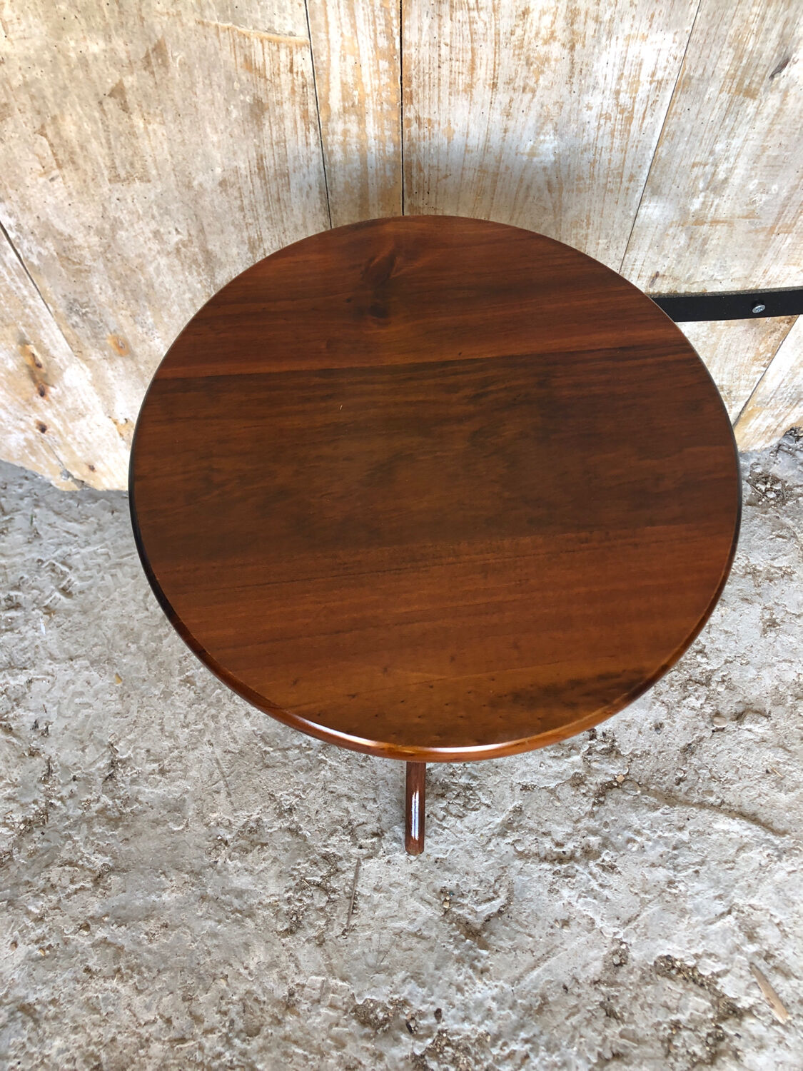 Triple harness wood cherry round tray