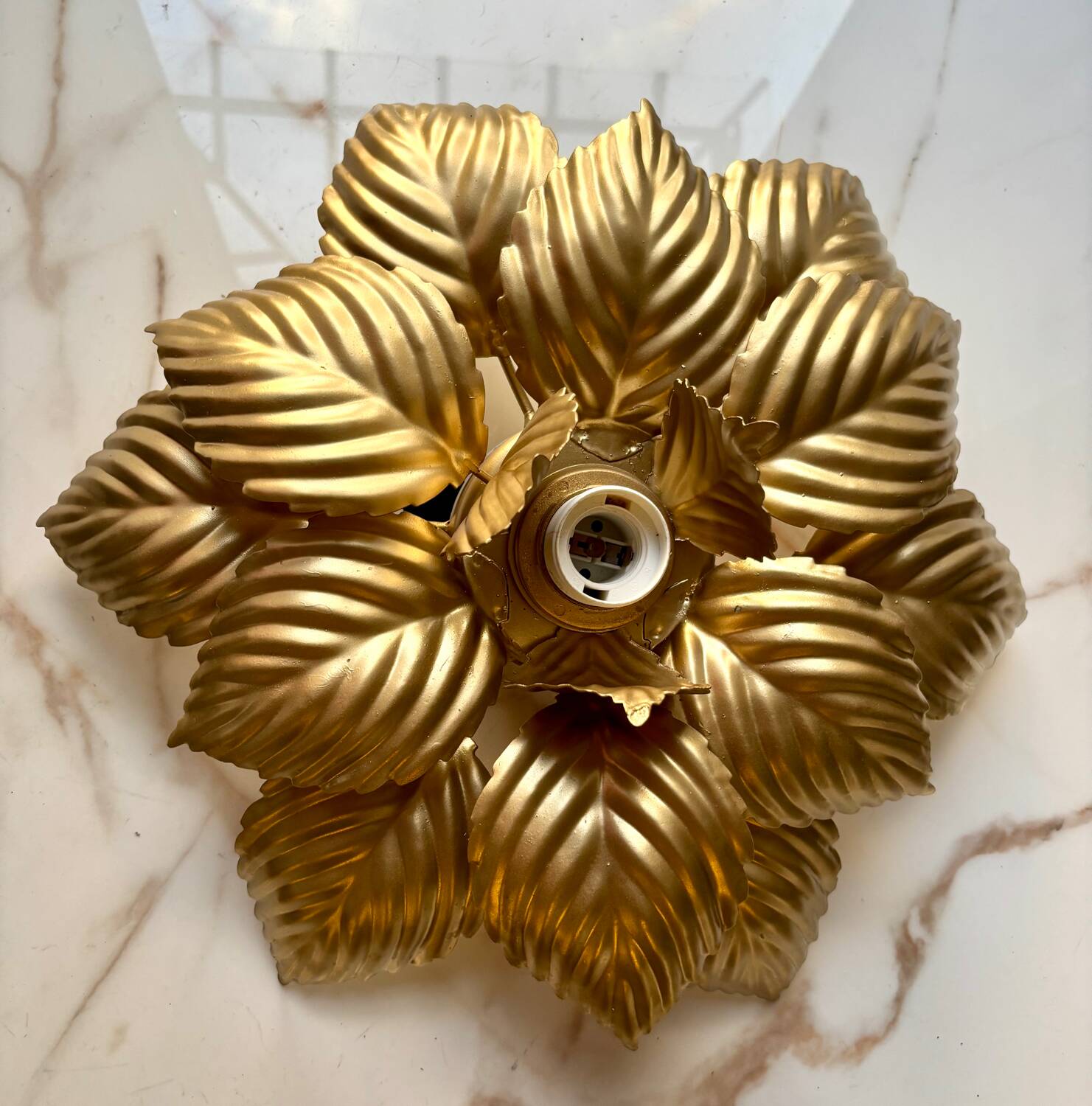 Paire d’appliques fleur dorées