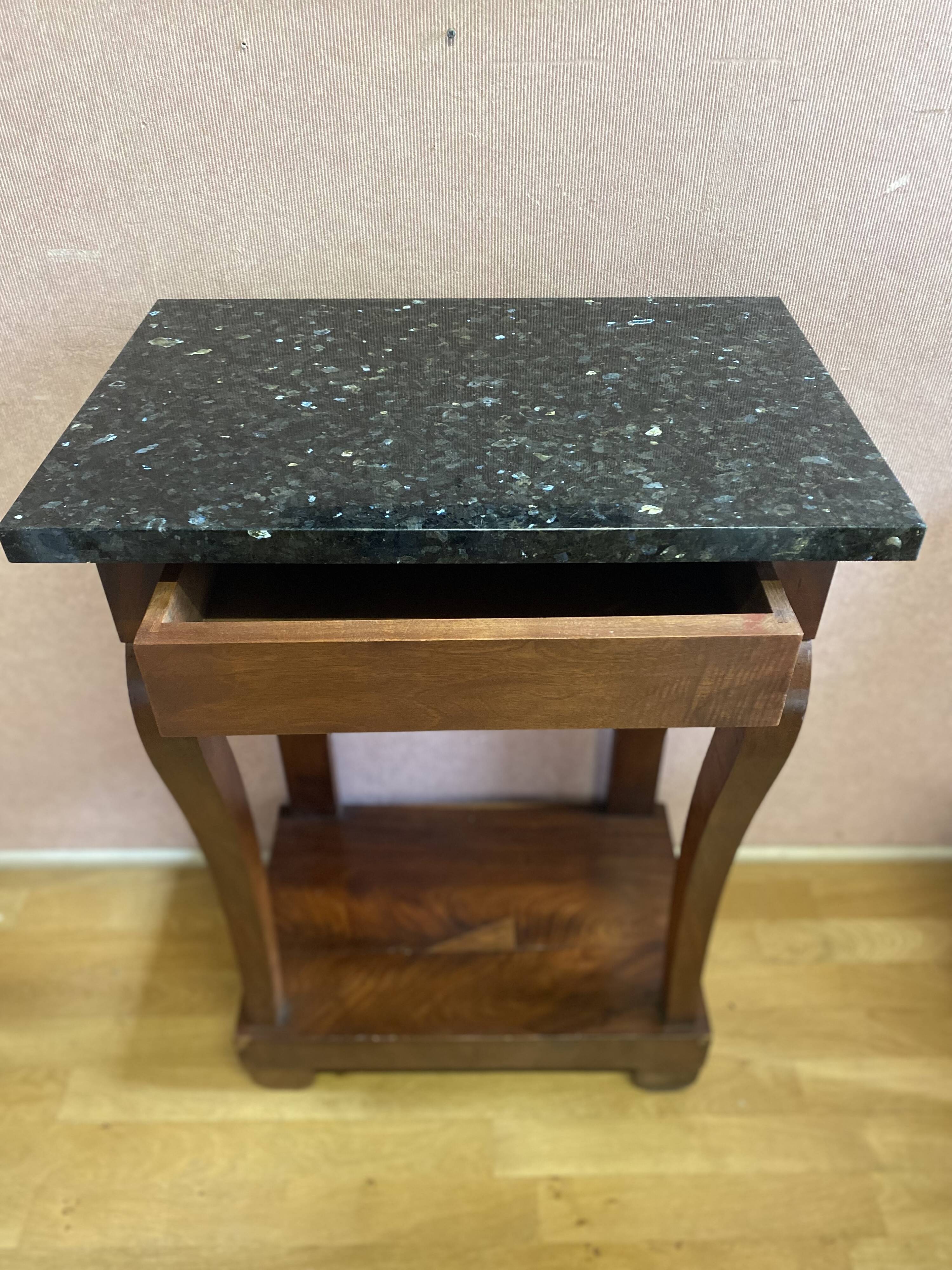 Console Restauration en placage d'acajou