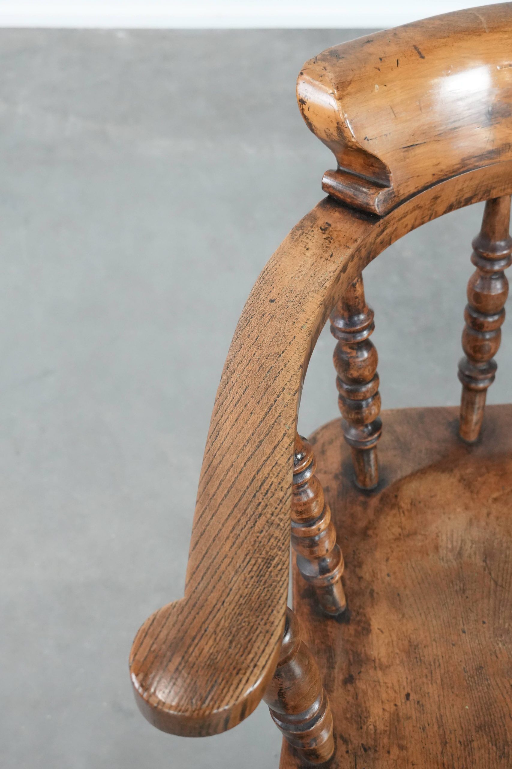 antique English captain's chair/ desk chair from the early 19th century