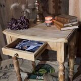 Writing table