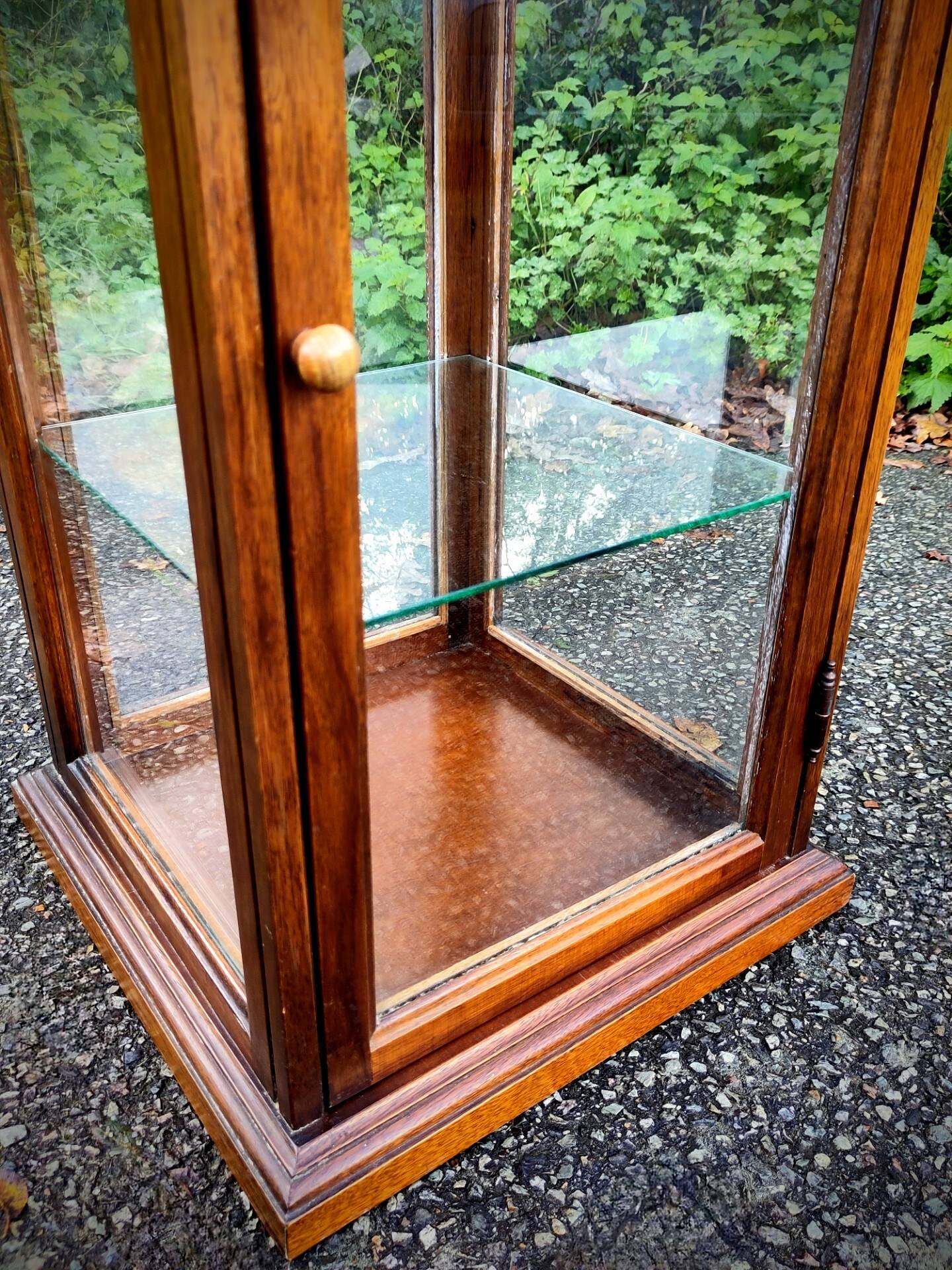 Showcase from the early 20th century.