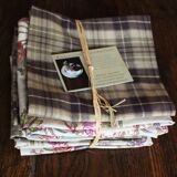 6 brown checkered table napkins with vintage flowers