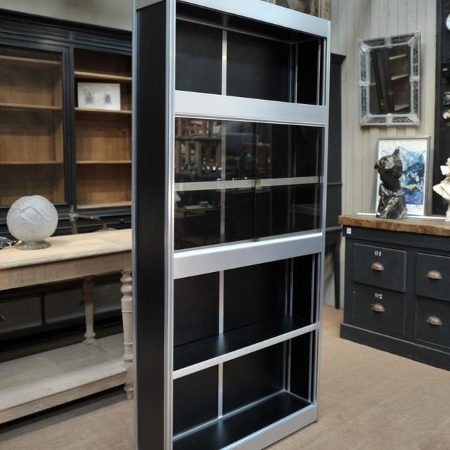 Paire d'étagères vitrines Design 1970
