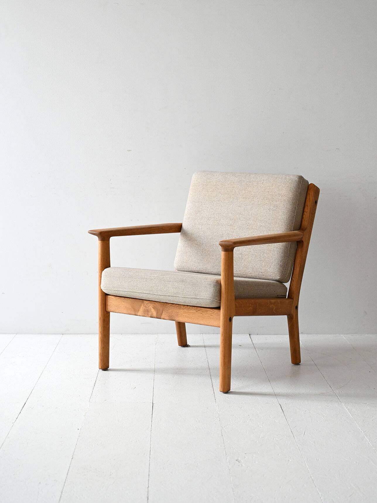 Fauteuil vintage danois Hans Wegner GE265 avec dossier fixe