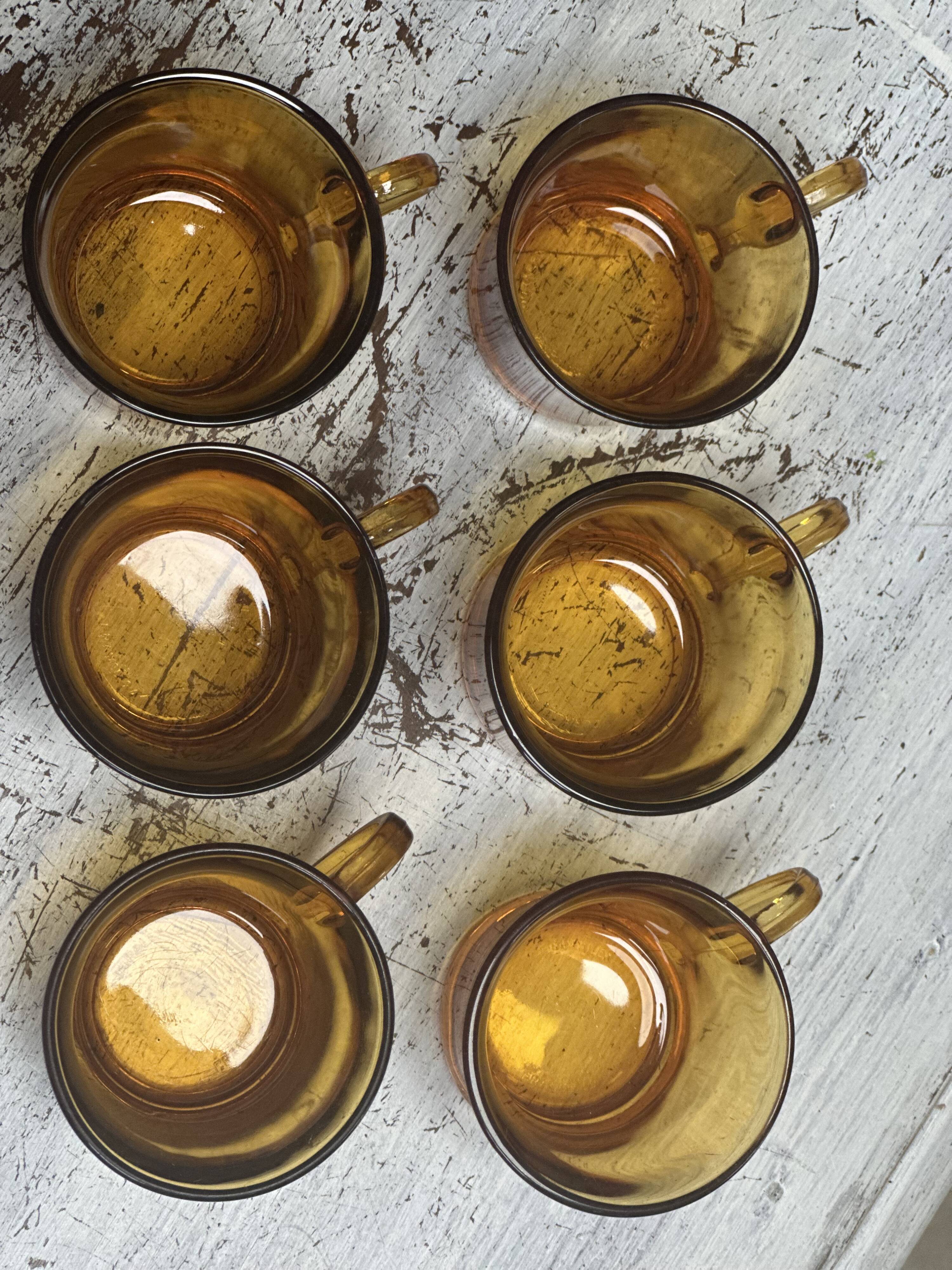 6 vintage Duralex cups