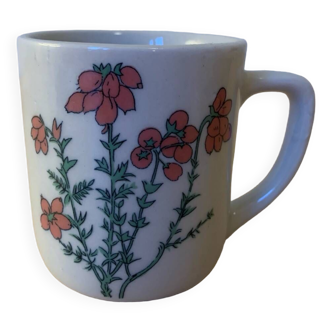 Small mug with flowers