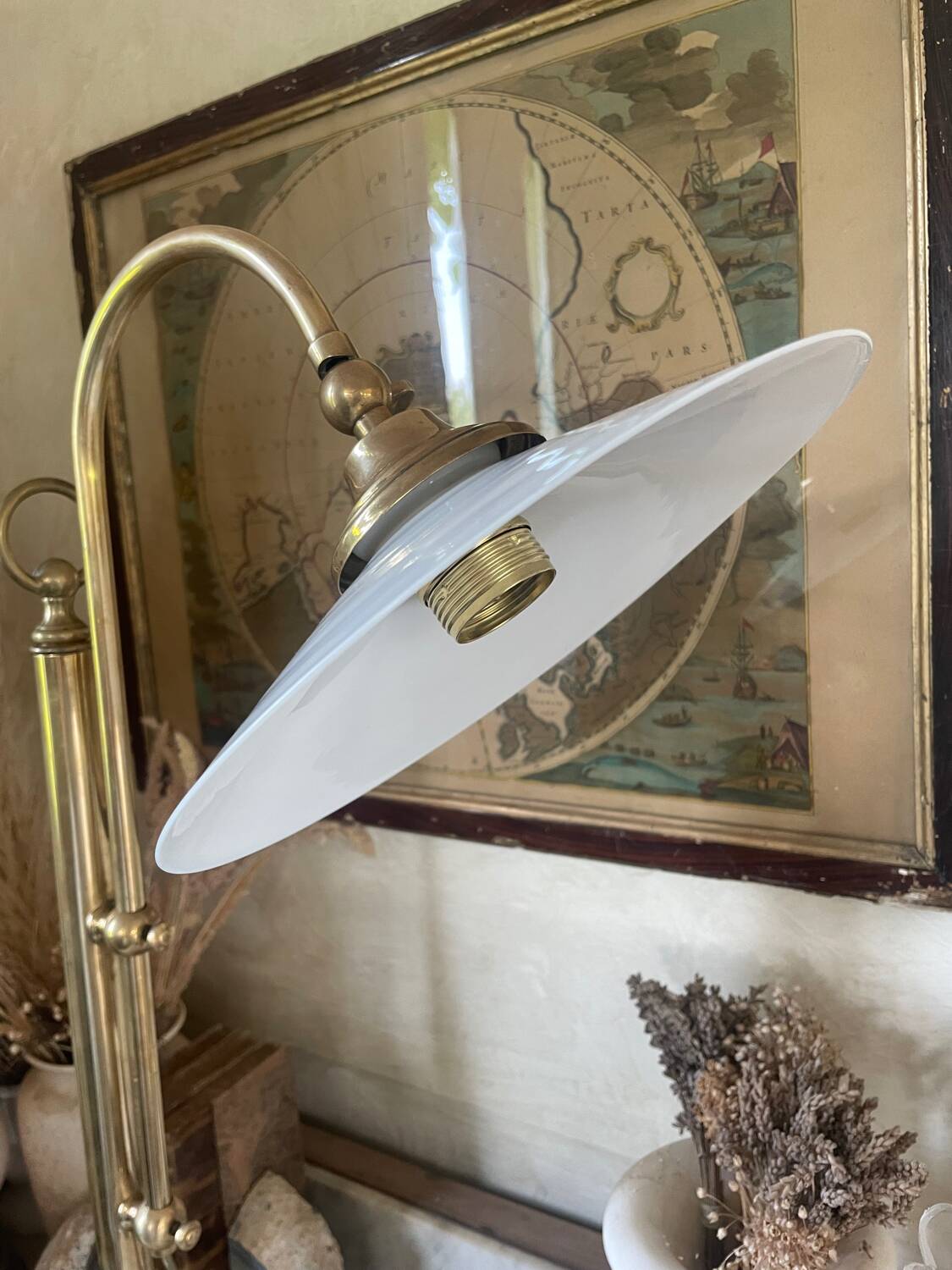 Italian lamp in brass and opaline sliding arm 67cm